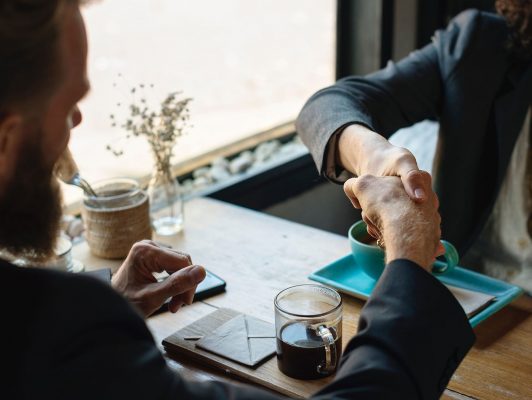 Header Valérie Prévost direction ressources humaines