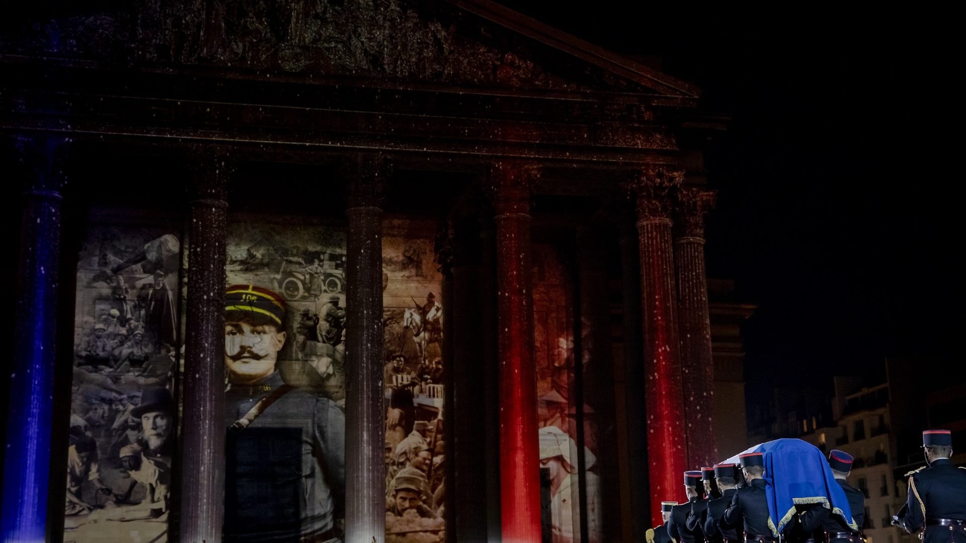 Photo de la panthéonisation de Maurice Genevoix